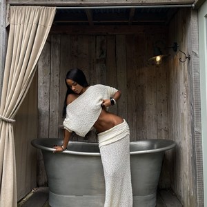 
Wildgirl off-shoulder navel holiday style top pleated half-body long skirt knitted suit perspective two-piece suit women