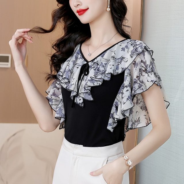 French Chic Short Sleeve Slim Knit Top main image 0