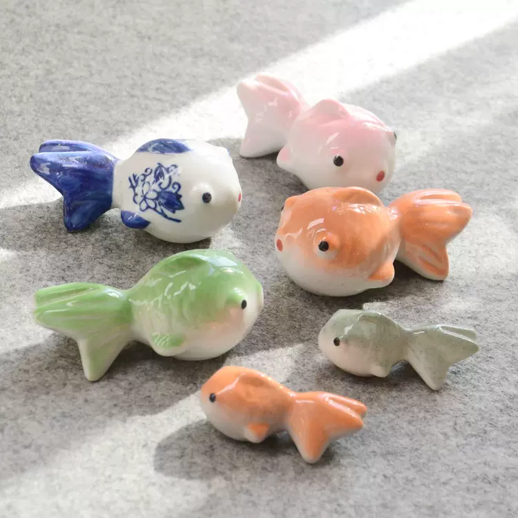 陶磁金魚