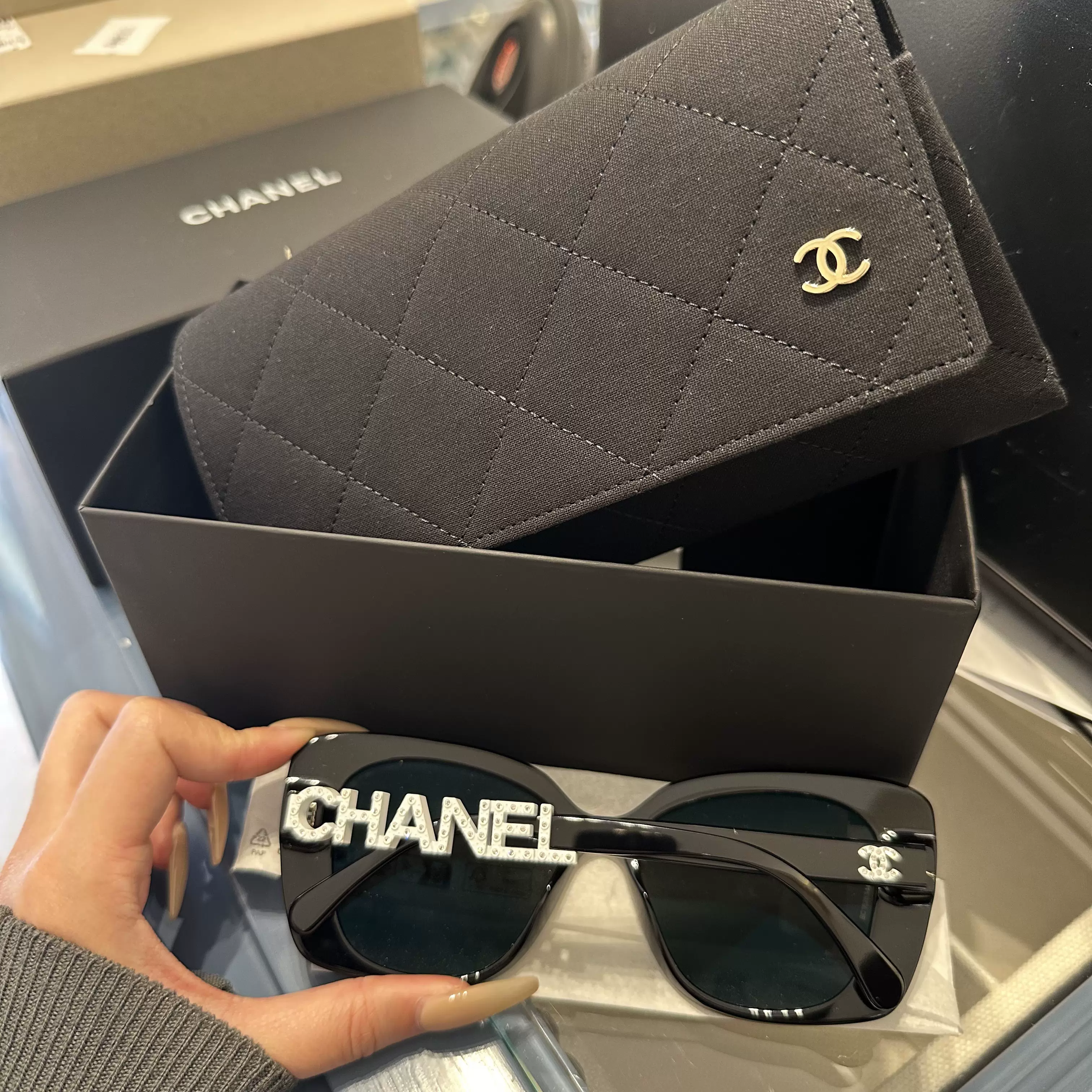 佛村大長腿CHANEL香奈兒字母LOGO時尚偏光墨鏡辛芷蕾同款CH5422