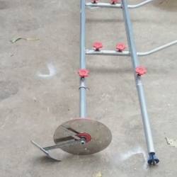 Garlic mulching machine, onion wetland thickened stainless steel, fully automatic agricultural pull-type machine, adjustable