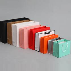 Kraft Paper Tote Bag Christmas Packaging White Cardboard Gift Bag Gift Clothing Store Clothing Women's Clothing Paper Bag with Logo Printing