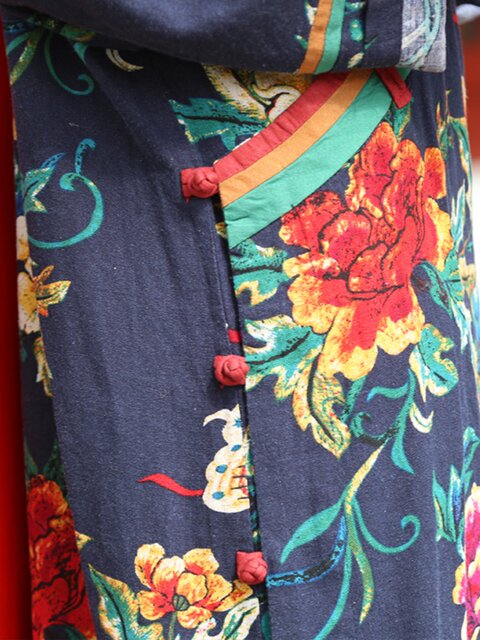 New Chinese retro disk buckle and improved cheongsam dress. Women's spring and autumn retro big flower cotton and linen ethnic style loose long skirt