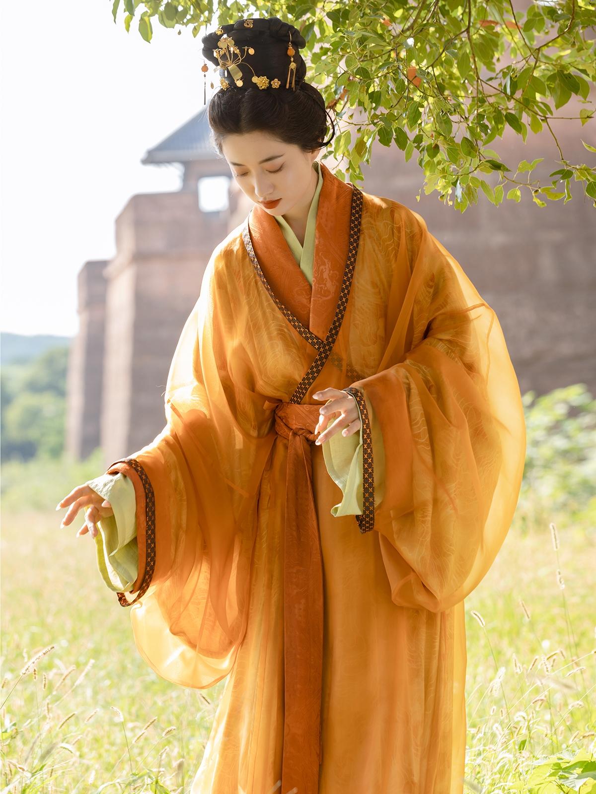 【乔织】「秋瑟」汉晋特别系列连璧纹缘边直裾袍复原风汉服秋冬女-淘宝网