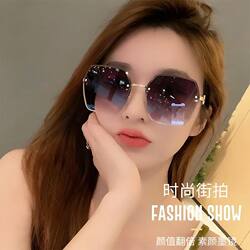2024 Hot-Selling High-Fashion Sunglasses for Women, Summer Sun Protection, Trendy Large-Frame Glasses, Fashionable Sunglasses