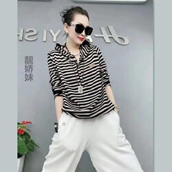 Spring and Autumn 2026 New Loose and Stylish Striped Hooded Long-Sleeve T-Shirt for Women, Pure Cotton, Age-Reducing, Slimming, Plus-Size Top