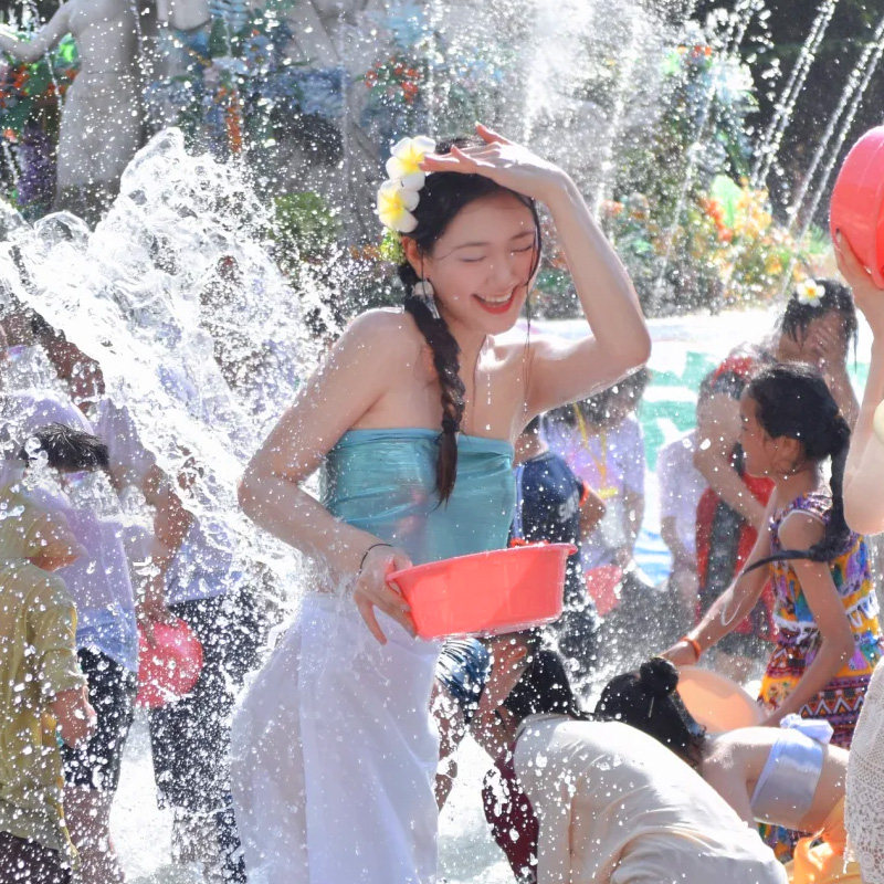 西双版纳一日游/暖冬出游/中科院热带植物园傣族园/可选15人团