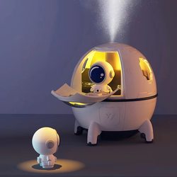 Astronaut Humidifier Birthday Gift for Boys and Girls, Practical and Unique, High-End Feel, Suitable for Male and Female Friends, Employees, and Teachers' Day