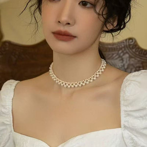 
Natural freshwater pearl Dilireba's same style multi-layer exquisite necklace clavicle chain women's pearl light luxury style