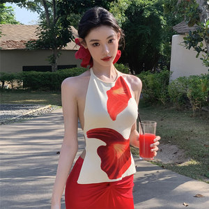 
#Sisjuly# The atmosphere of the thief-like kapok backless halter neck halter red skirt casual two-piece set for women