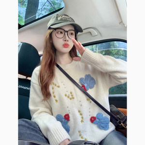 白色钩花刺绣毛衣女秋冬2026新款小众设计感小个子圆领套头针织衫