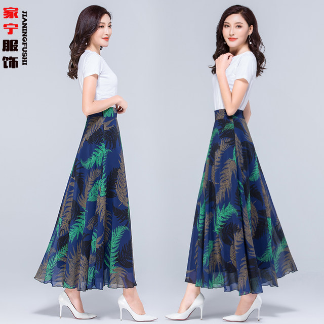 2022 Summer new versatile floral chiffon half -body long skirt ladies large size high -waisted large swing A -line dancing skirt