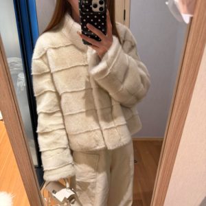 
2026 winter imitation velvet eco-friendly mink short top fur integrated Paz strip fur coat for women