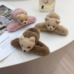 Cute Bear Claw Clip, High-End Hair Clip for Women, Elegant Plush Shark Clip for the Back of the Head, Autumn and Winter Hair Accessory, Hairpin