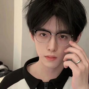 Ultra -light anti -blue light radiation half -frame myopia glasses eyebrow box frame Sven handsome science and engineering men's model