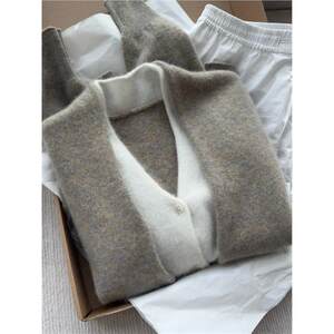 
CHAO level! Old money style contrasting wool fake two-piece sweater for women in autumn, loose and slimming knitted cardigan