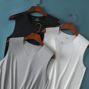 
Large size ice silk men's vest summer thin fitness sports quick-drying seamless hurdle sleeveless bottoming inner sweatshirt