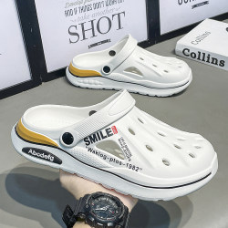 Men's Summer Clogs for Outdoor and Home Use, Driving Sandals with a Soft, Non-Slip, Odor-Resistant Feel, Closed-Toe Beach Slippers