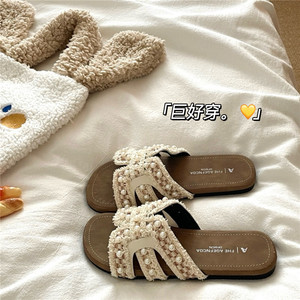 
Romantic and gentle wind ~! Pearl French lazy holiday style sandals for women in summer ins outside flip flops