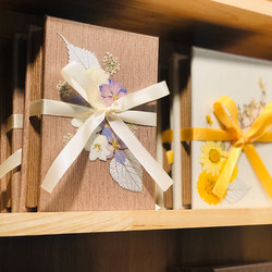 Handmade Real Flower and Dried Flower Photo Album, Self-Adhesive, Writable, Creative Photo Album for Couples and Best Friends