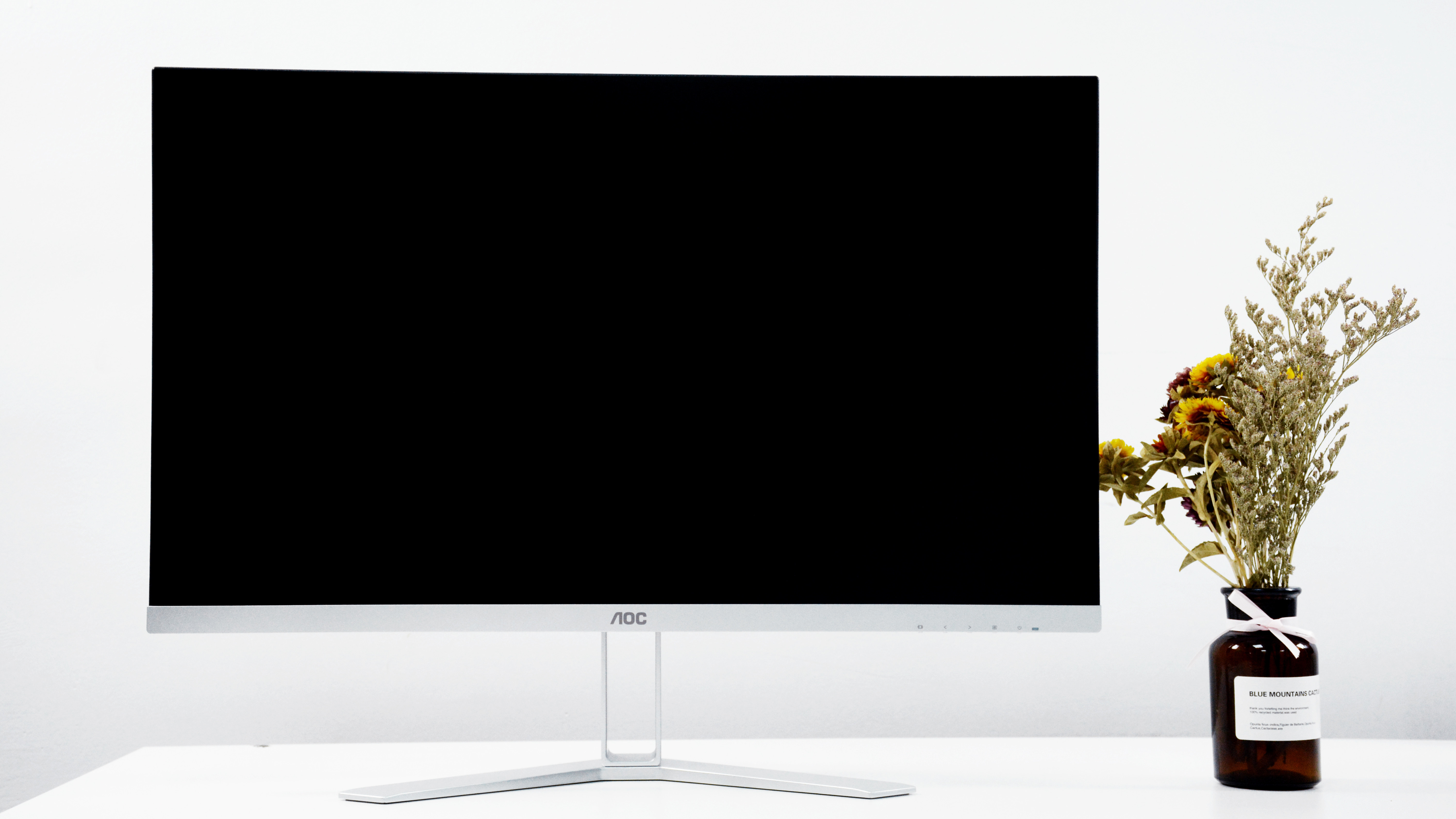 新一代零边界,全面屏显示器走心测评