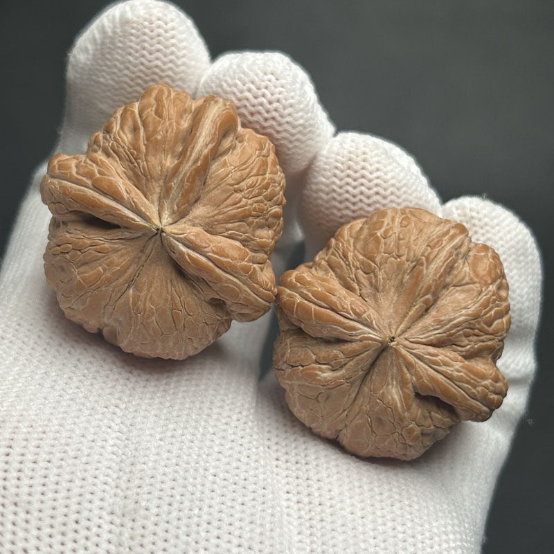 文玩堂：瀋陽鶏心文玩胡桃（高级品）特卖不刀 沈鸡核桃盘玩记-淘宝逛一逛