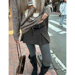 
Xinlei Lin Winter Waltz 50 wool woolen two-color A-line pleated skirt