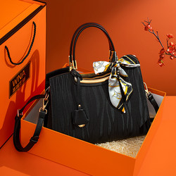 High-End Commuter Women's Bag 2026 New Style Simple and Elegant Middle-Aged Mother's Bag Handbag Gift for Wife