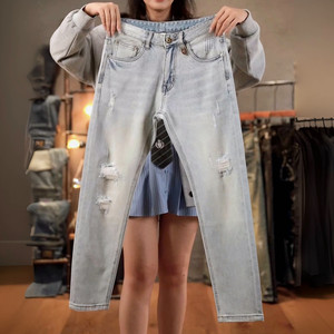 
Autumn and winter new style washed light blue soft jeans for men slim fit small feet elastic holes trendy brand light color