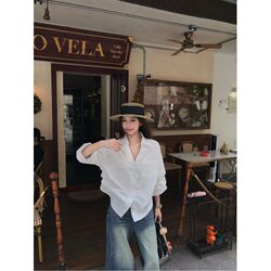 Old Money Style Vintage White Long-Sleeve Shirt for Women, Spring Design, Niche Waist-Cinching Blouse Top