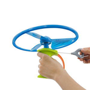 
PLAYGO hand-pulled rope bamboo dragonfly flying saucer flying fairy rotating flying dog pulling line boy toys