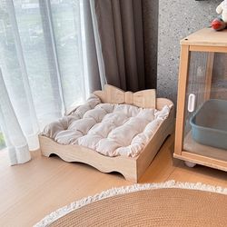 Best-selling pet bed, retro old cat and dog bed, wooden Danish pet bed, fully packed and shipped with sleeping pad