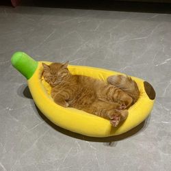 Hot selling removable and washable pet supplies cat nest Teddy Bichon pet nest small and medium-sized dogs can be used in all seasons Cartoon Banana