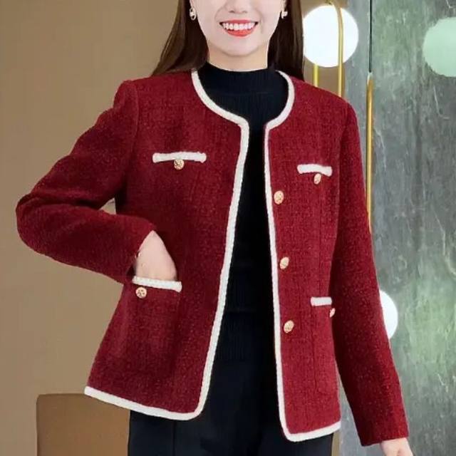 High-end mother's fashion age-reducing small fragrance style jacket for spring new middle-aged women's French small suit top