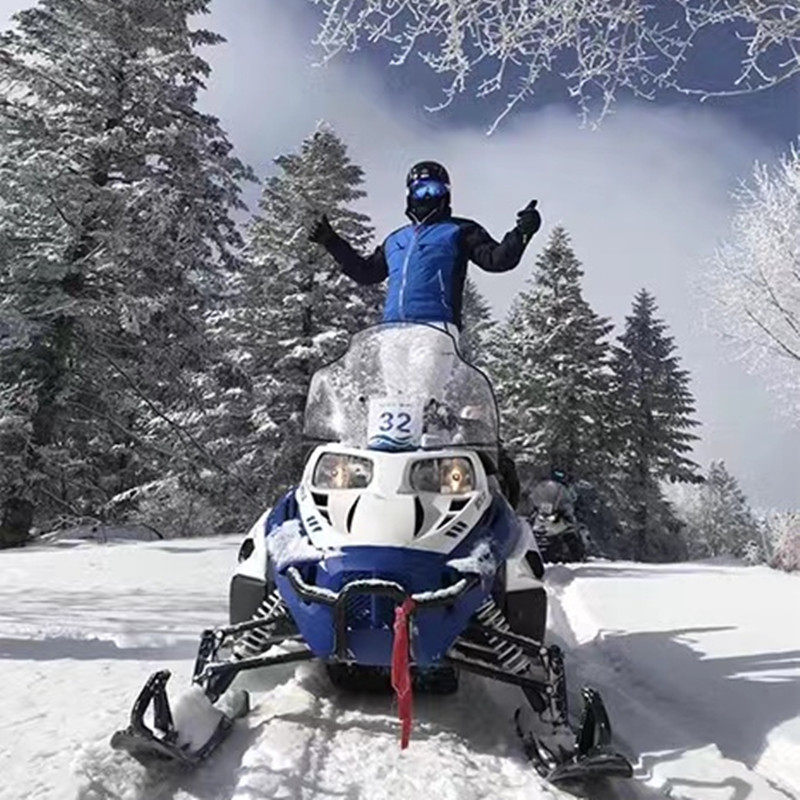 冰雪世界长白山天池万达滑雪魔界漂流雪岭延吉私家团包车4日游
