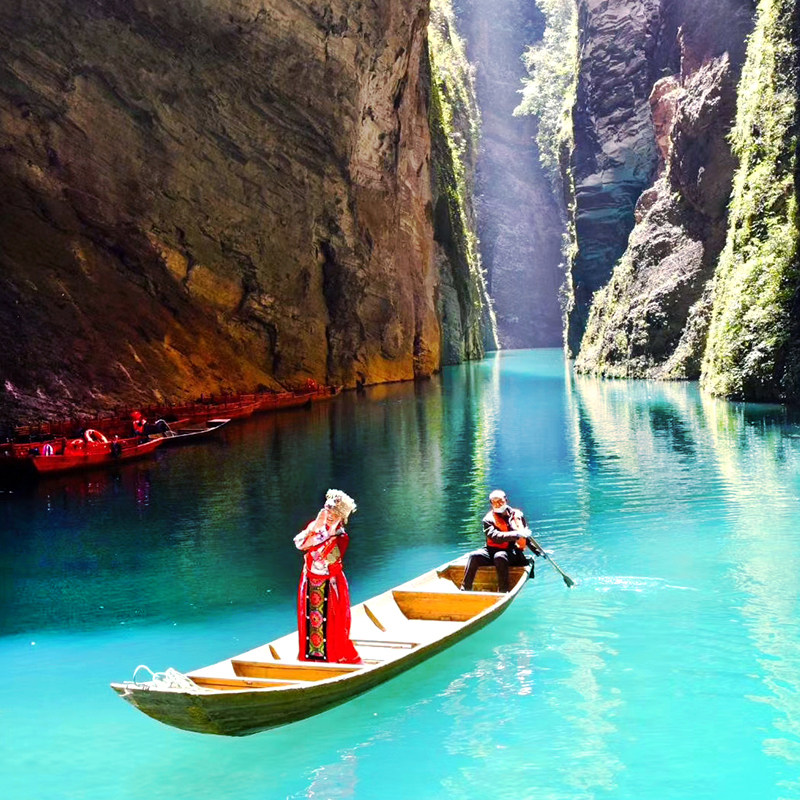 湖北旅游纯玩6天5晚跟团神农架神农顶屏山峡谷恩施大峡谷