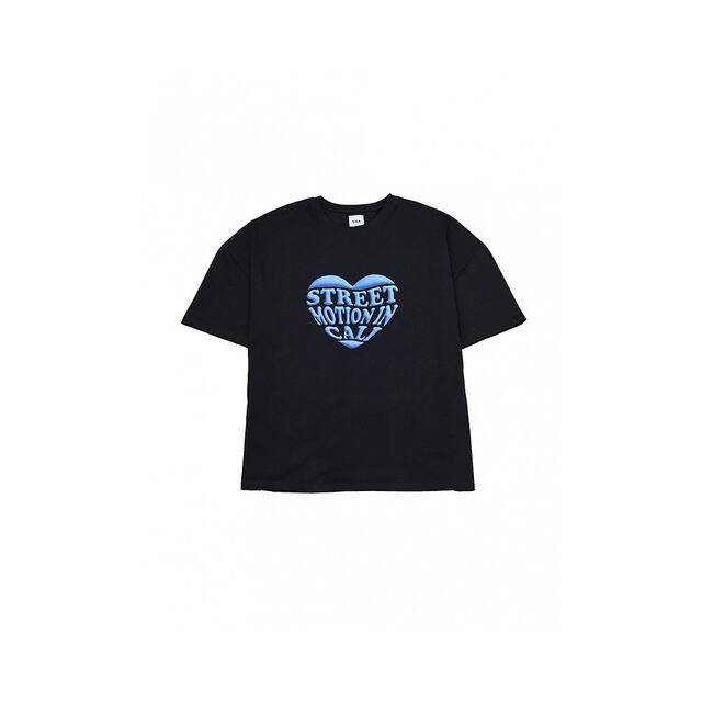South Korea's direct mail SMA Shoes Heart -shaped logo T -shirt Black (fitting) men and women are suitable for men and women
