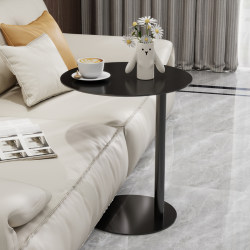 Hot sale of 30,000+ few minimal casual coffee tables on the sofa