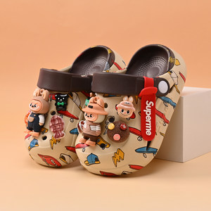 
Labubu children's hole shoes cartoon new summer girls sandals non-slip outside wear girls beach shoes soft bottom