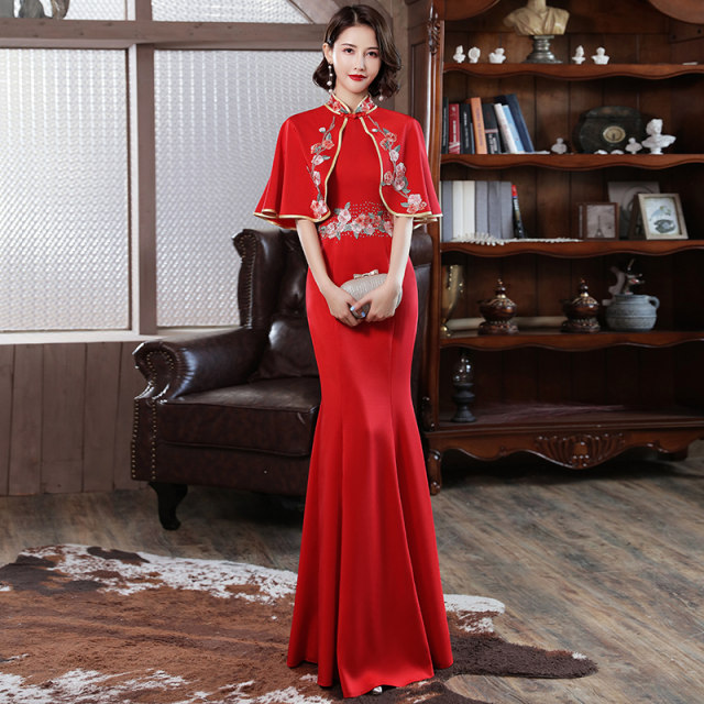 Red Walk Show Dewed Cheongsam Skirt 2023 New High -end Dinner Fish Tail Surlving Annual Conference Performance Server
