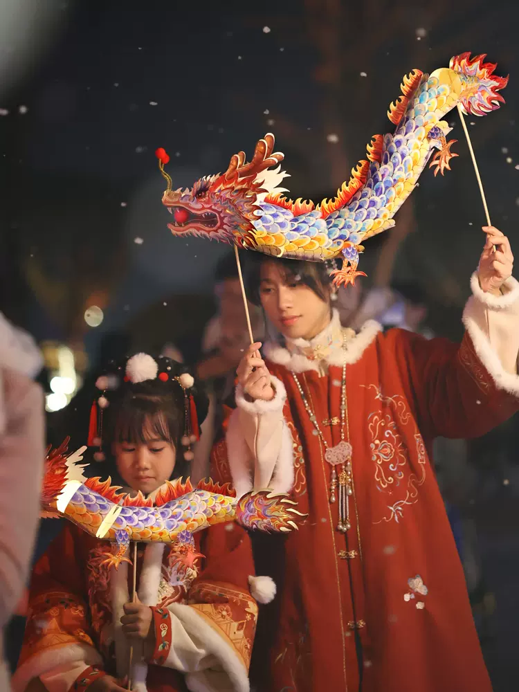 依尔贝比 元宵节 儿童手工DIY 中国古风手提立体花灯 天猫优惠券折后￥12.9起包邮（￥15.9-6）