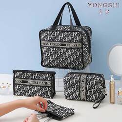 Cosmetic Bag for Women, Internet Celebrity Style, Large Capacity, Portable Travel Storage Bag, High-End Retro Hand-Held Toiletry Bag