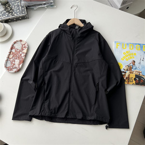 
Functional ice silk, cool and breathable! Water-resistant men's hooded thin skin clothing, sun protection sports jacket