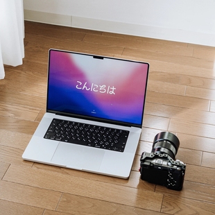 苹果MacBookPro16英寸电脑