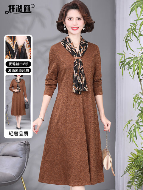 Fashionable mother spring and autumn long-sleeved dress high-end and noble 2025 new 50-year-old middle-aged women's scarf and neck skirt