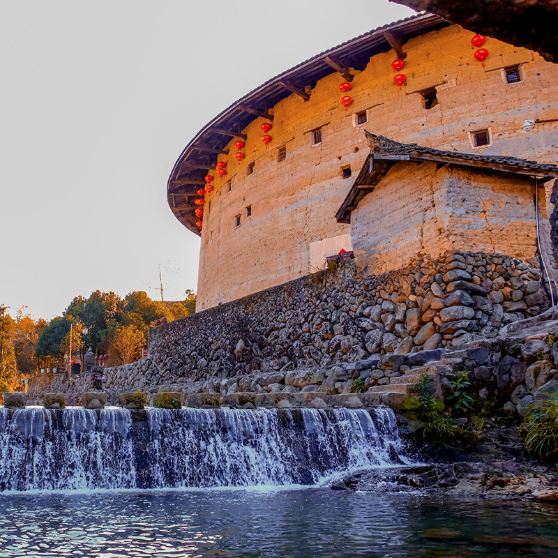 福建旅游厦门南靖土楼一日游云水谣+田螺坑跟团游 含门票讲解午餐
