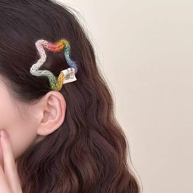Colorful braided plush star hair clip for women's forehead side bangs clip headdress broken hair bb clip five-pointed star hair card

