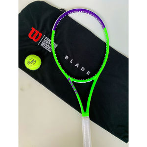 
Purchasing agent for WILSON Pro Staff 97L V14 Wilson customized fluorescent green tennis racket