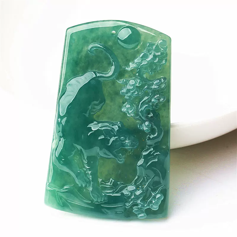 聚寶齋*翡翠細密彫*虎虎生威吊牌】 吊墜 根付 賞物 中国時代美術（2025 