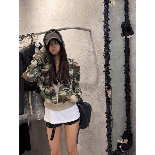 American hot girl slim camouflage cardigan hooded sweatshirt for women 2024 new spring and autumn retro zipper long-sleeved jacket